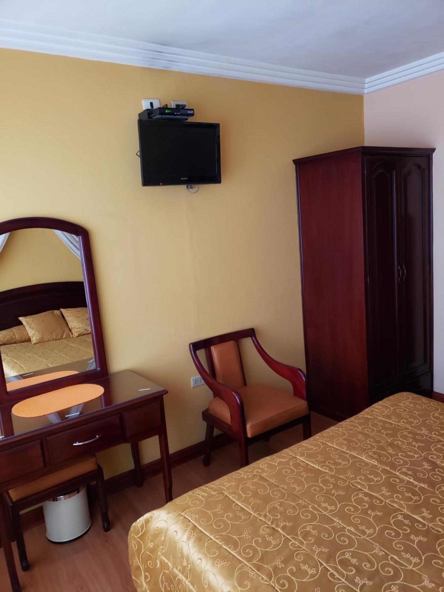 Lloresa Cuenca Room photo